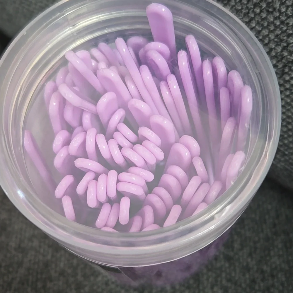 Lavender Plastic Cosmetic Spatulas 100 Pack NWOT new W Out Tags Makeup Spatulas